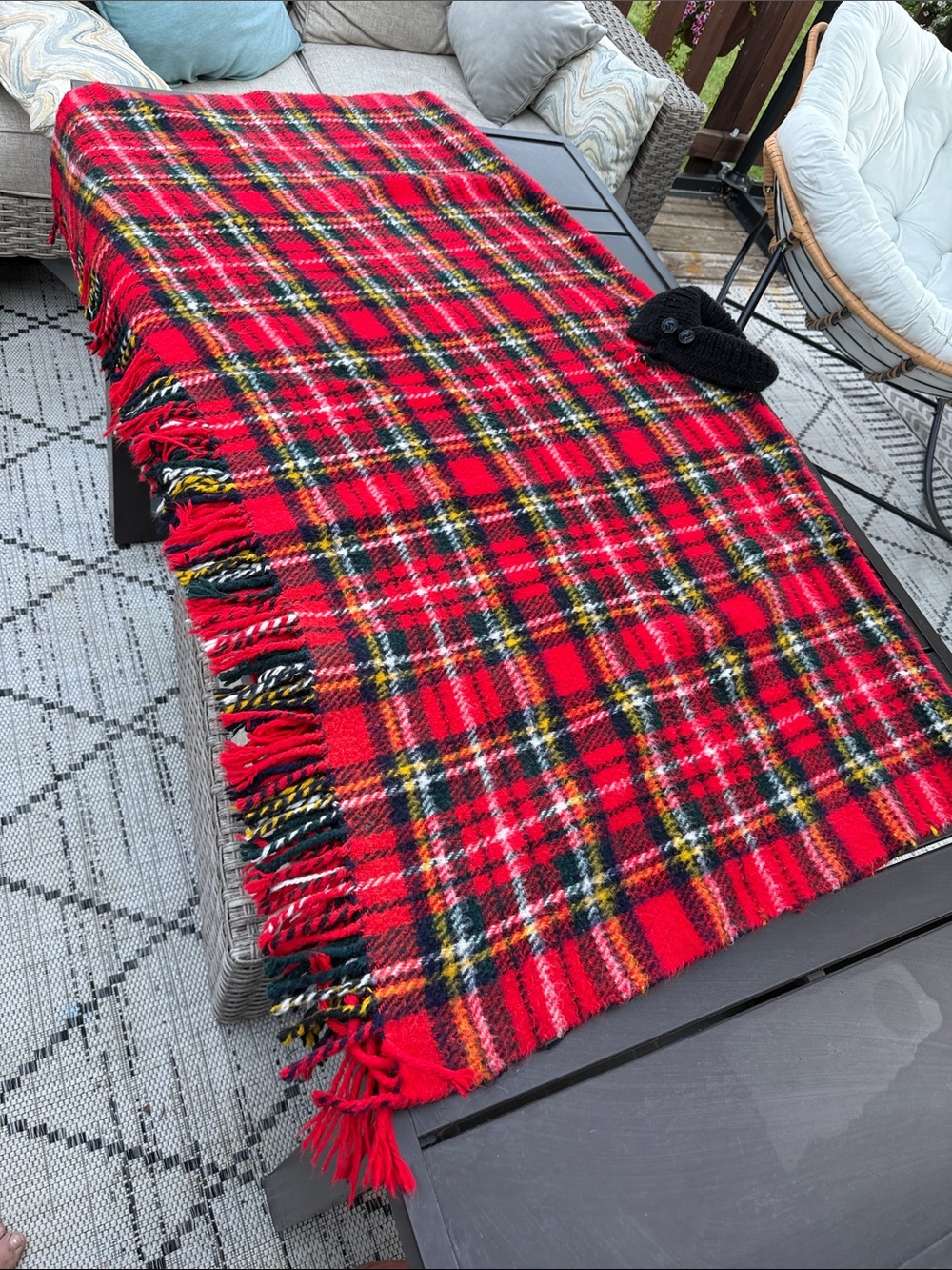 Vintage 1960-60s poncho Red Plaid homemade Blanket - Cozy plaid Home